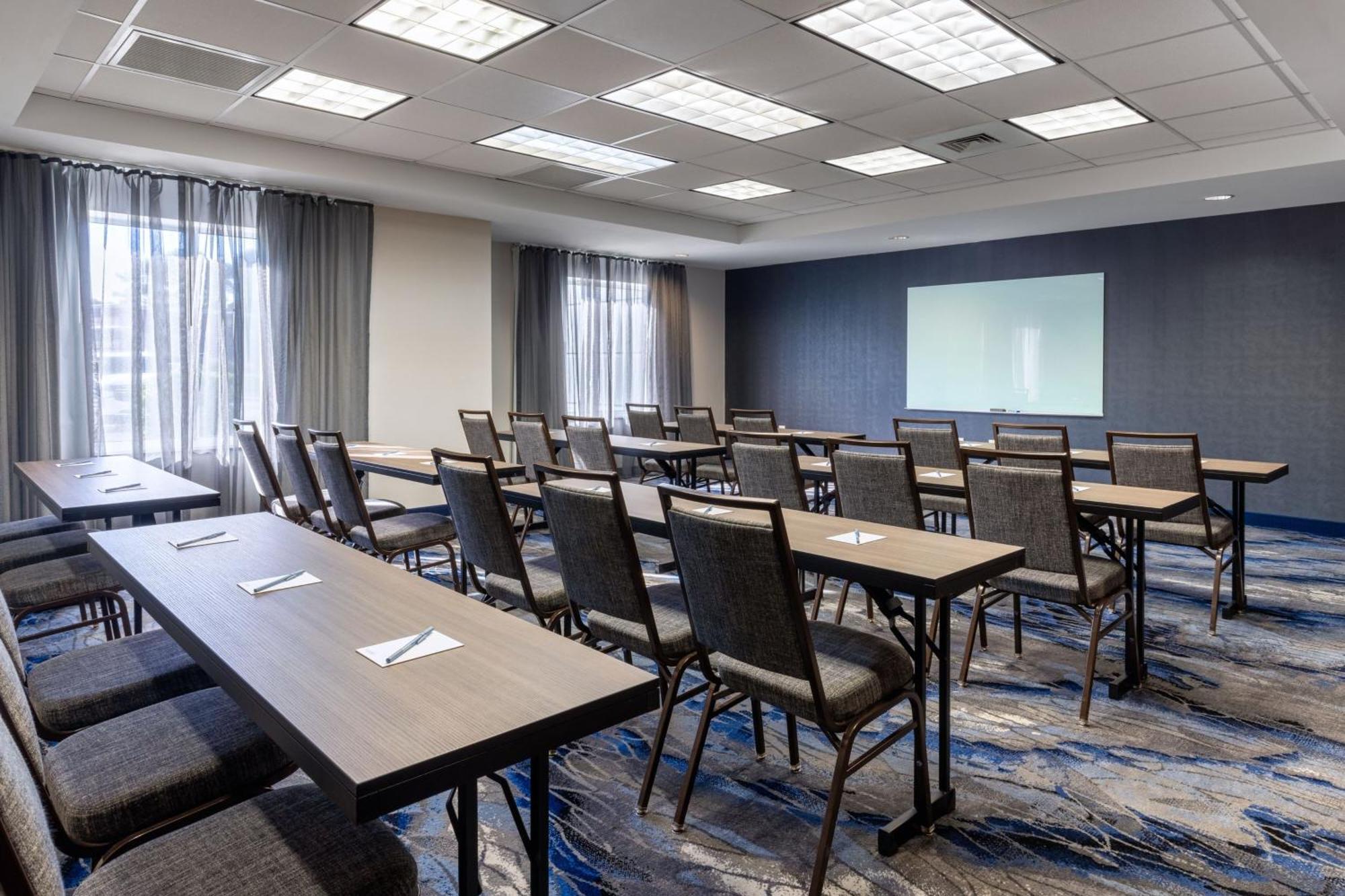 Fairfield Inn & Suites By Marriott Смітфілд Екстер'єр фото